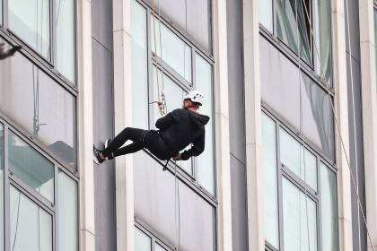 NICHS Abseil 076