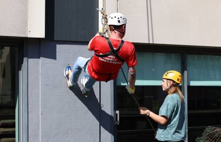 NICHS Abseil 29