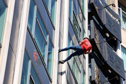 NICHS Abseil 48