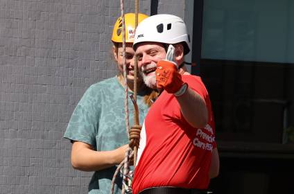 NICHS Abseil 89