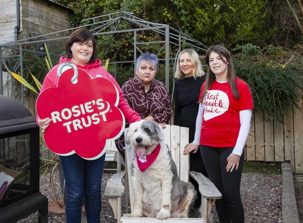 NICHS collaborates with Rosie’s Trust to support families — including their pets — after chest, heart and stroke conditions