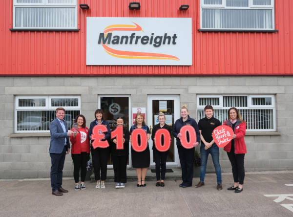 Twenty Manfreight employees take on fun run and raise vital funds for local charity